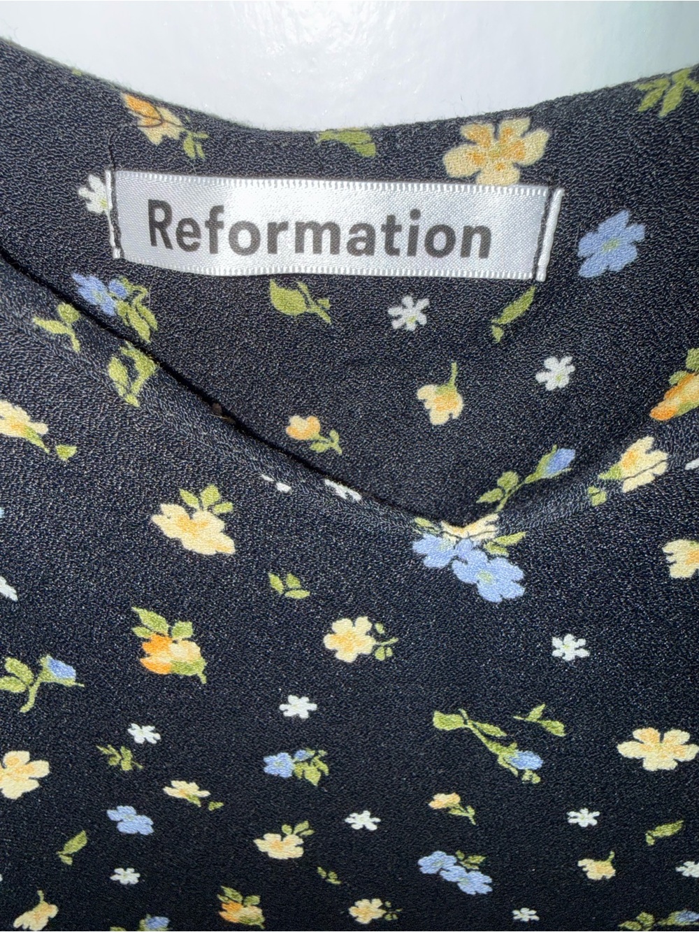Reformation Black Floral Crimini Dress in Posie with Side Slit - Picture 8 of 8